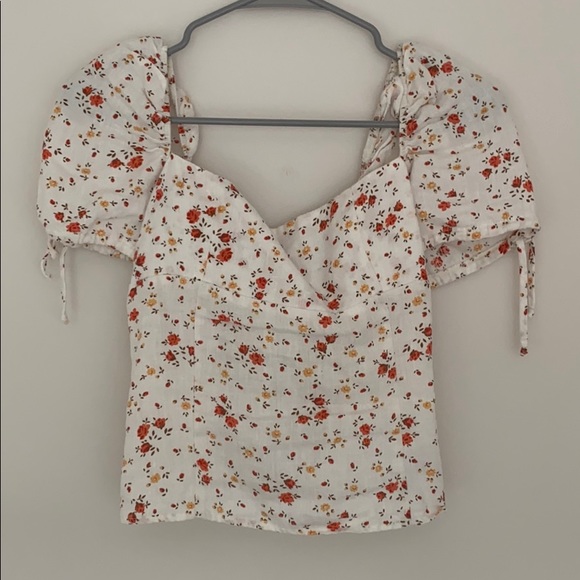 Reformation Tops - Reformation Linen Puff Sleeve Top